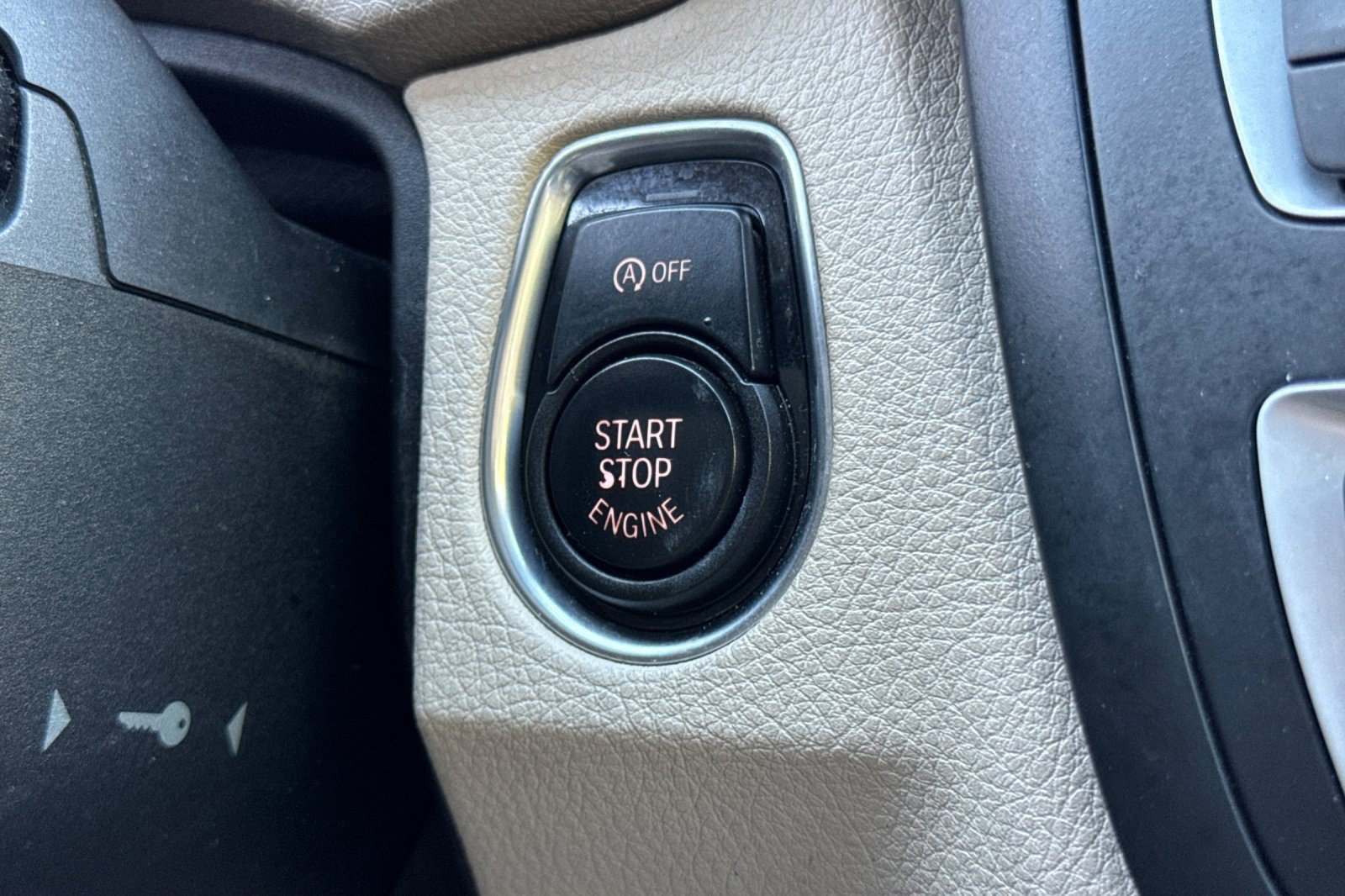 Used 2012 BMW 328i Sedan RWD image 17