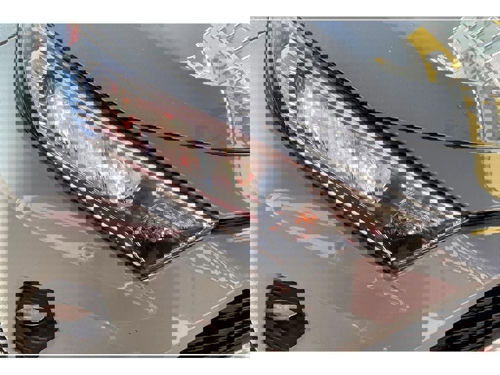 Used 2021 Toyota RAV4 XLE w/ Convenience Package image 32