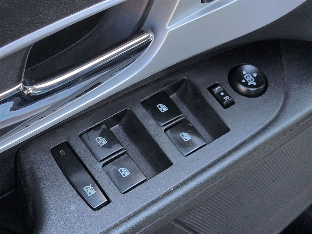 Certified 2017 Chevrolet Equinox LT w/ Convenience Package image 19