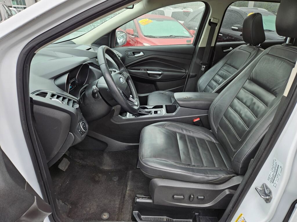 Used 2018 Ford Escape SEL w/ Ford Safe & Smart Package image 12