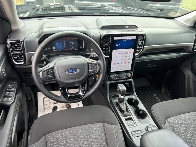 Used 2025 Ford Ranger XLT image 28