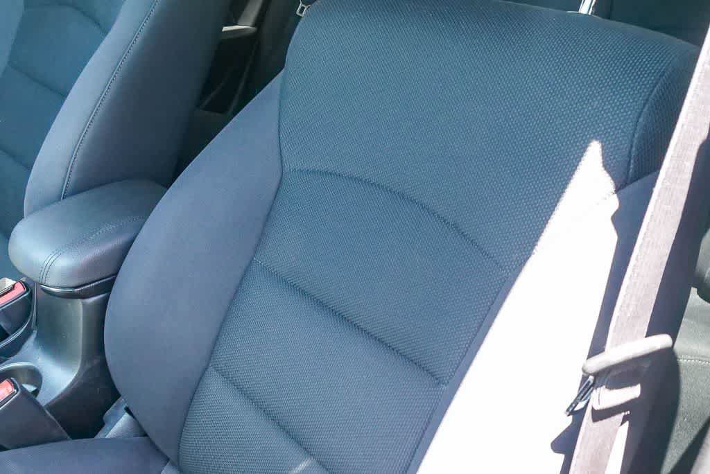 Used 2015 Chevrolet Cruze LT FWD image 12
