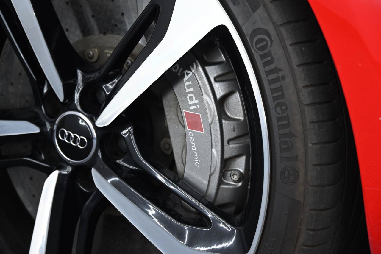 Used 2017 Audi RS 7 Performance AWD/4WD image 11