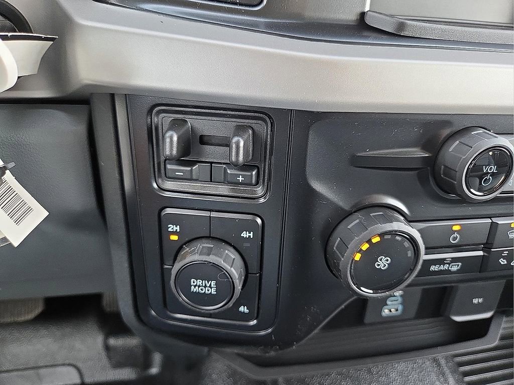 New 2026 Ford F350 XL w/ XL Chrome Package image 15