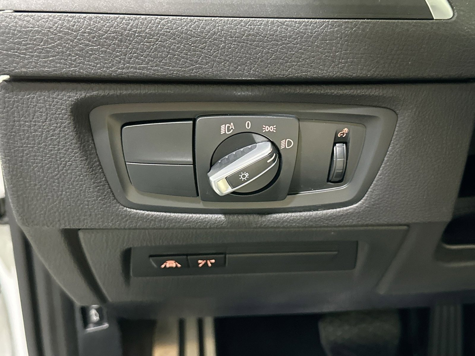 Used 2021 BMW M240i xDrive Convertible w/ Premium Package image 17