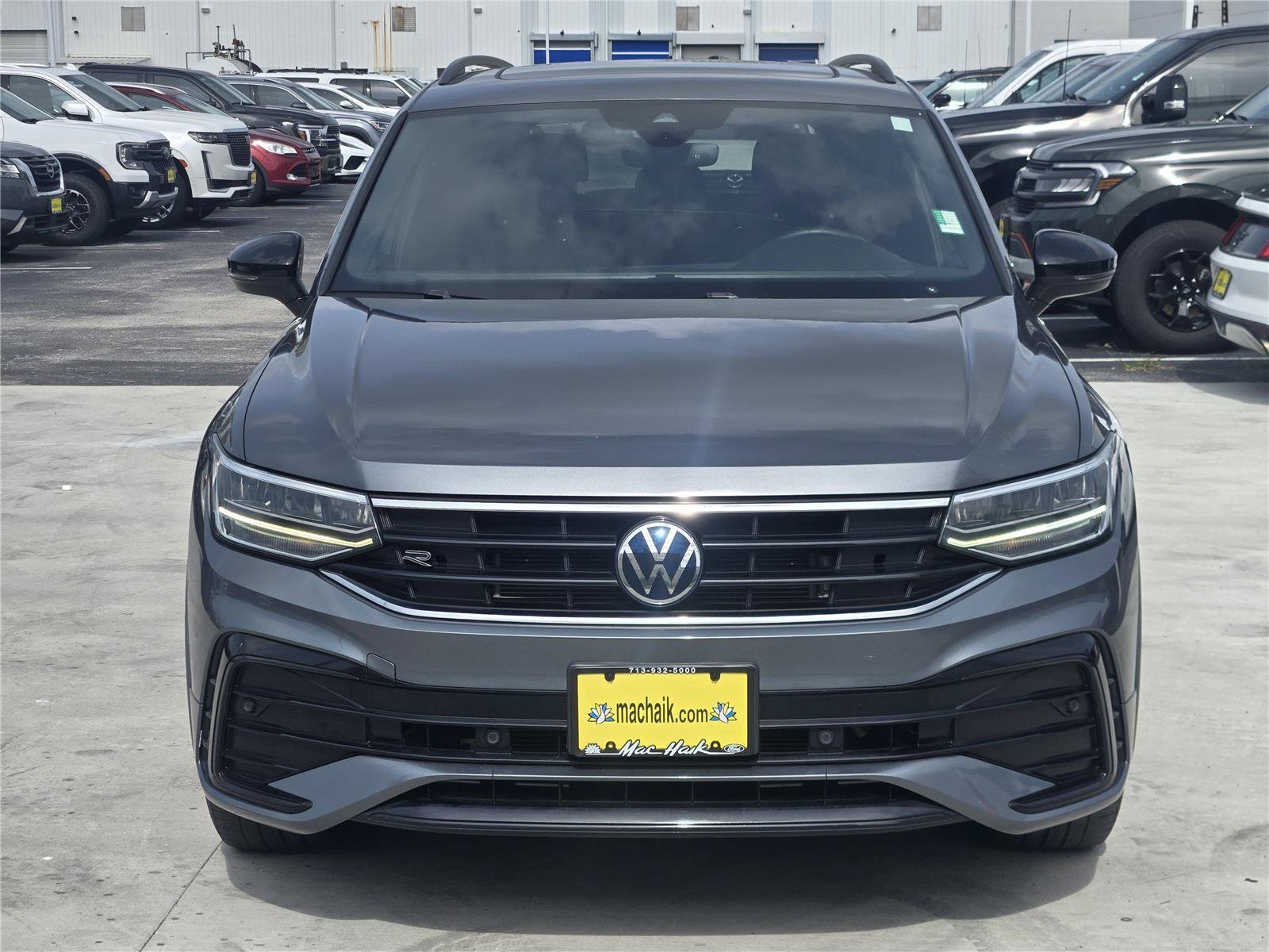 Used 2023 Volkswagen Tiguan SE R-Line FWD video 2