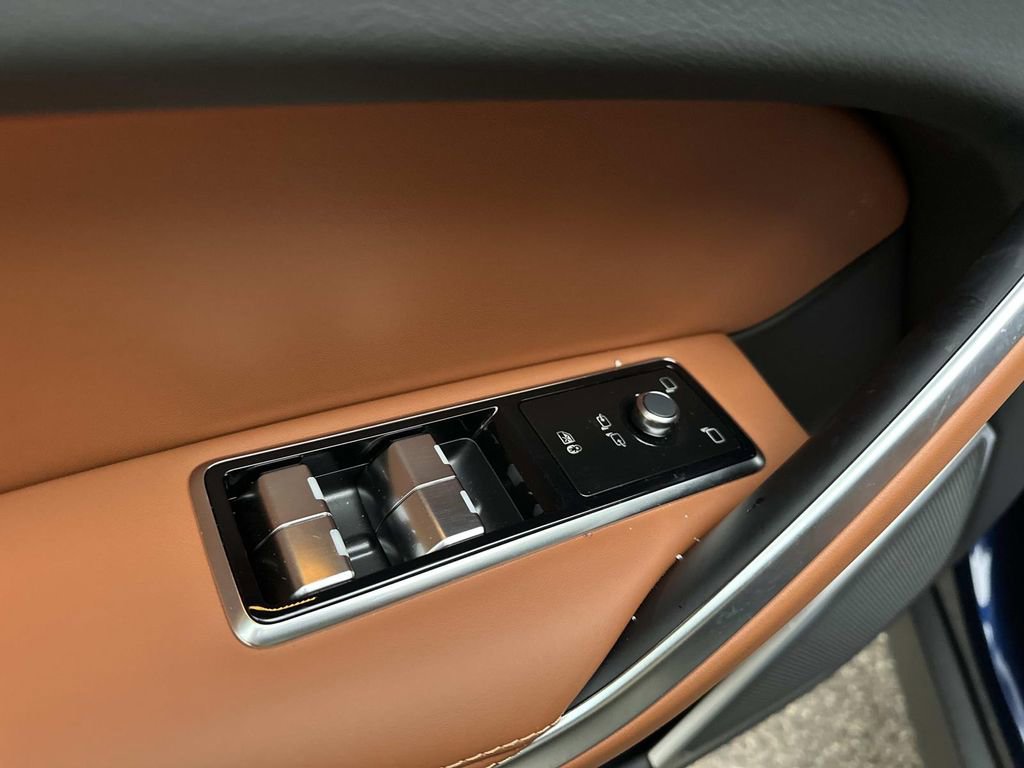 New 2026 Jaguar F-PACE R-Dynamic S image 10