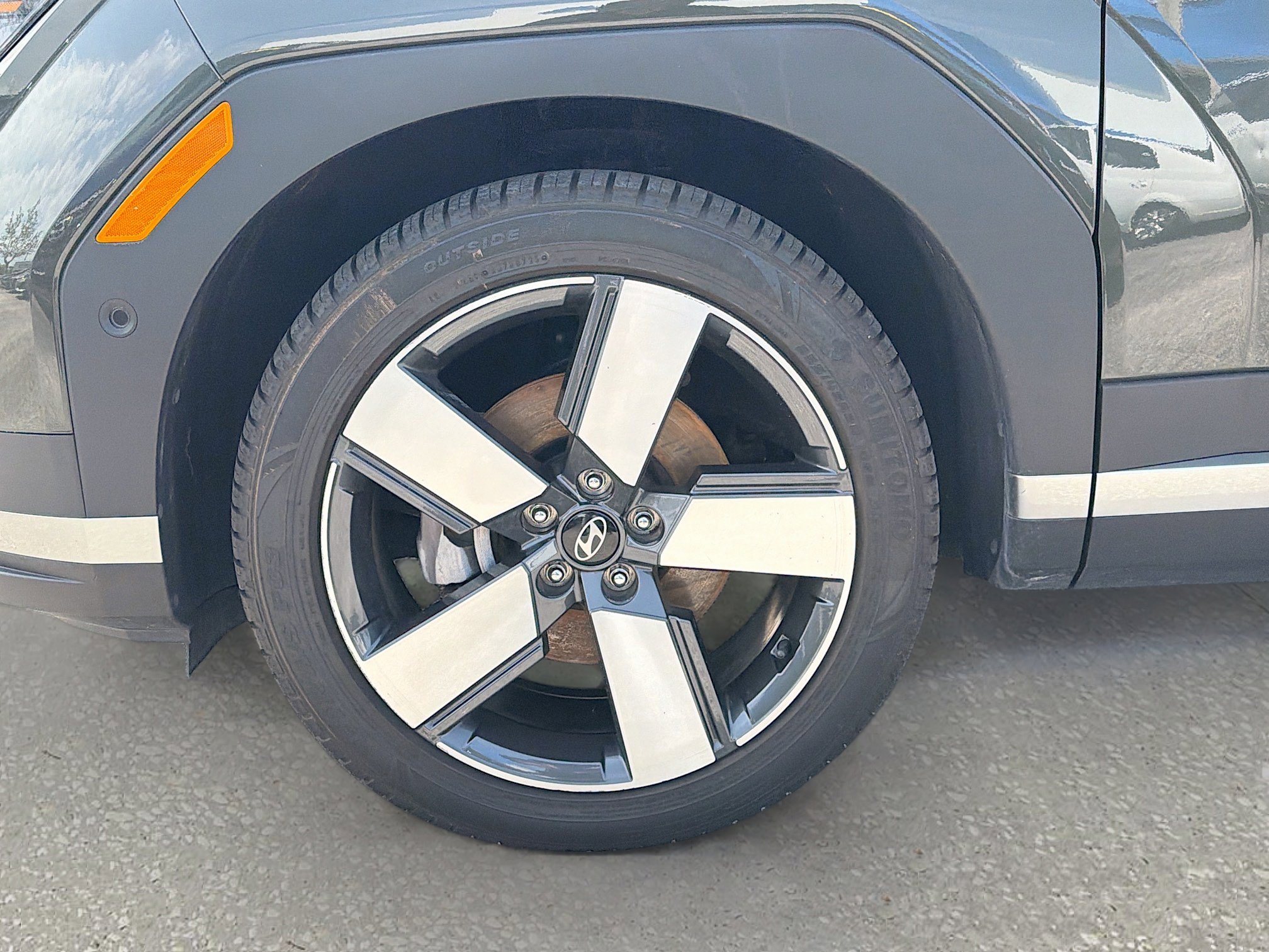 Used 2024 Hyundai Santa Fe Limited image 44