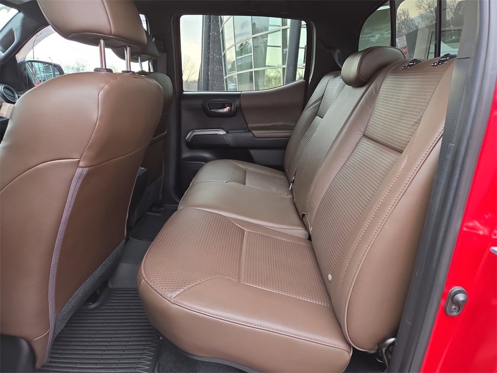 Used 2023 Toyota Tacoma Limited image 14