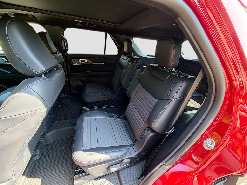 New 2026 Ford Explorer ST-Line w/ ST-Line Street Pack AWD/4WD image 27