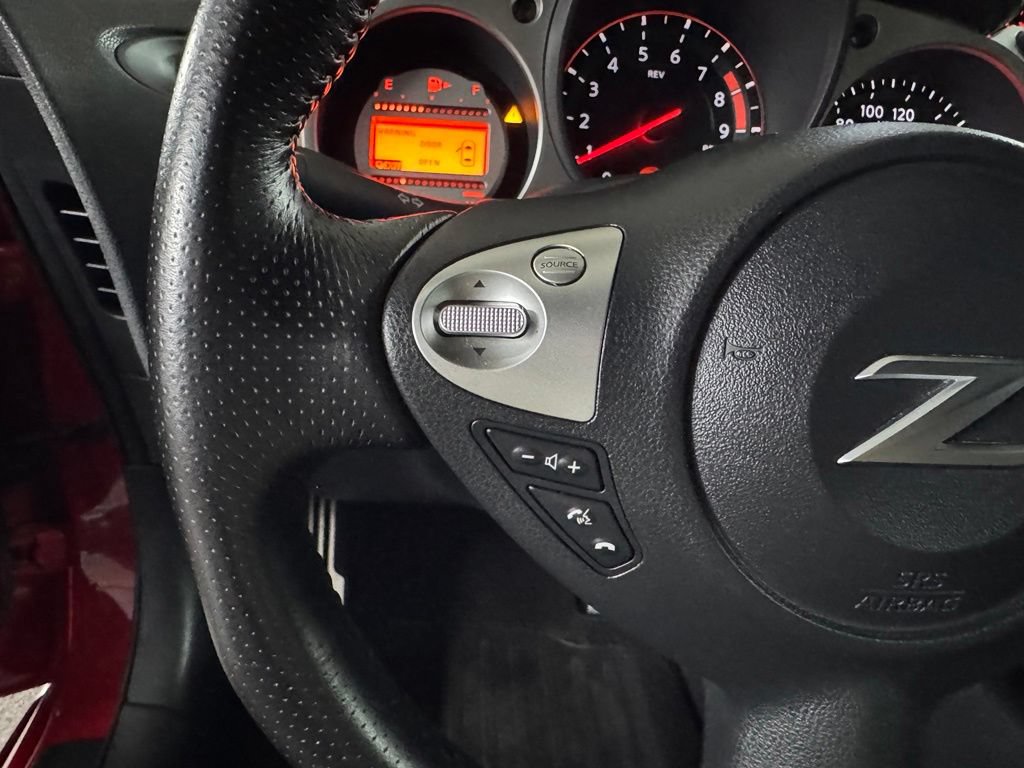 Used 2011 Nissan 370Z Touring w/ Sport Pkg RWD image 22