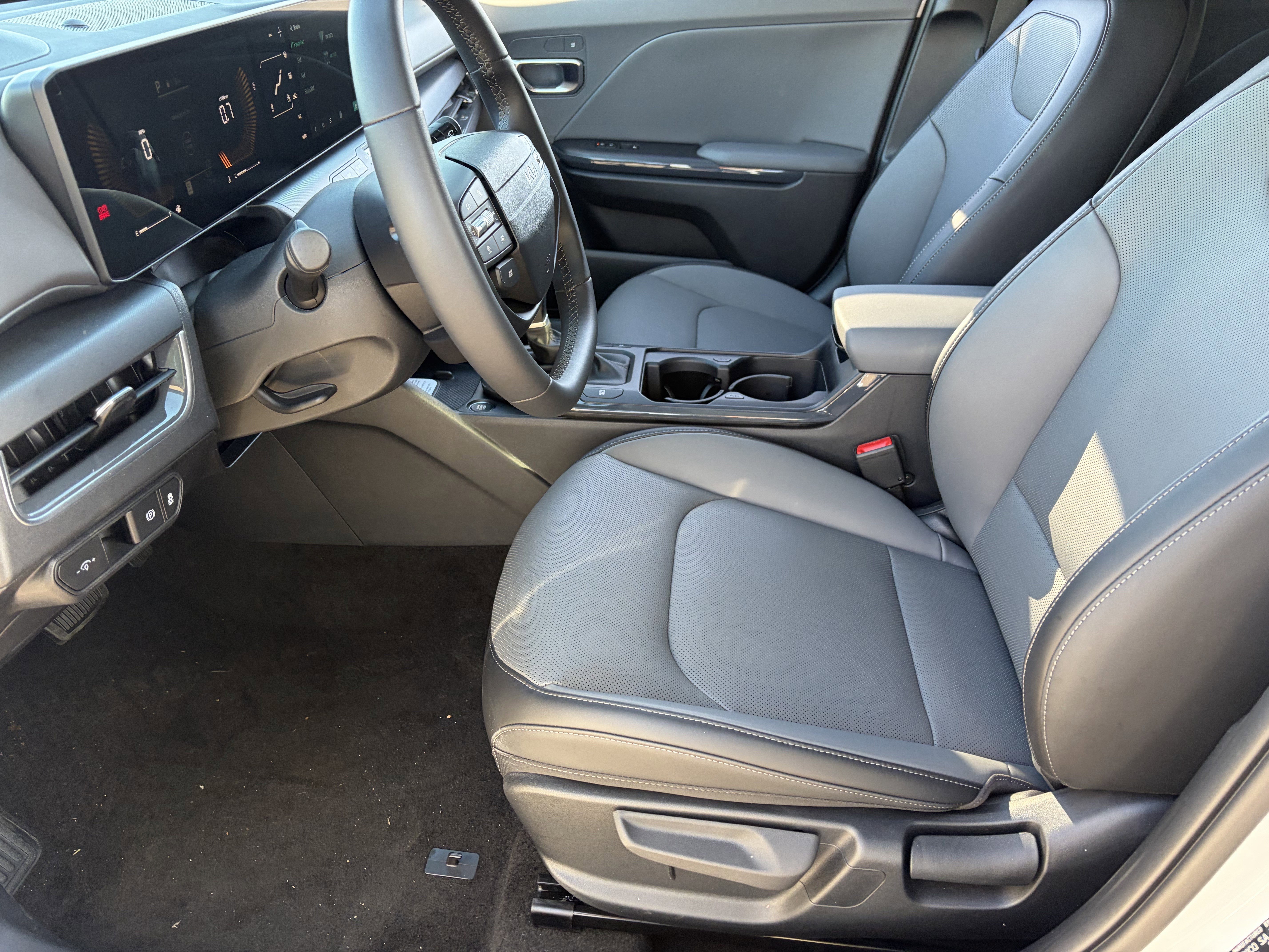 New 2026 Kia K4 EX FWD image 17