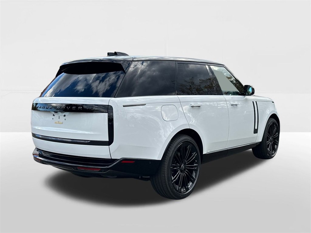 New 2025 Land Rover Range Rover SE image 4