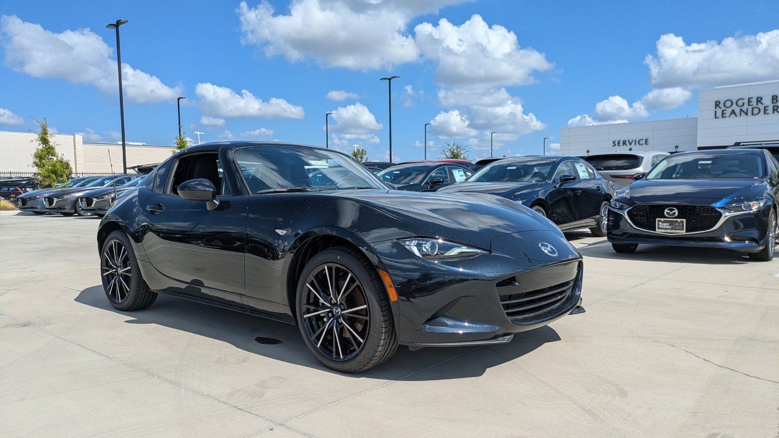 New 2026 MAZDA MX-5 Miata RF Grand Touring RWD image 9