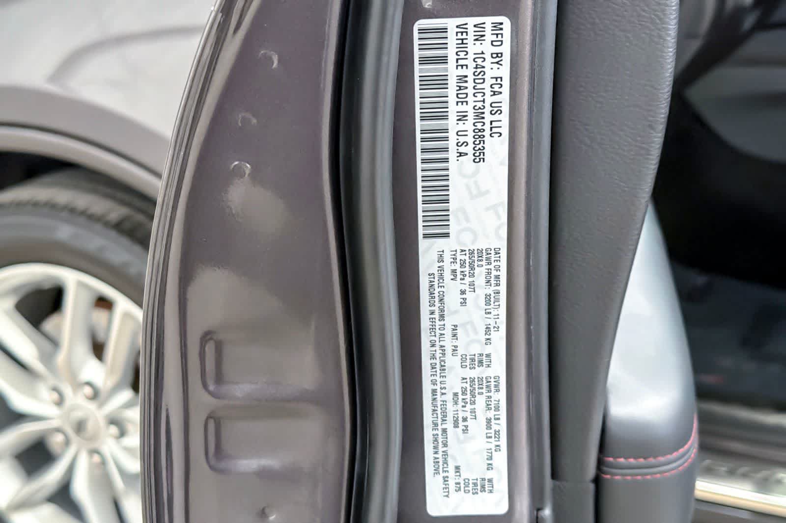 Used 2021 Dodge Durango R/T w/ Technology Group AWD/4WD image 30