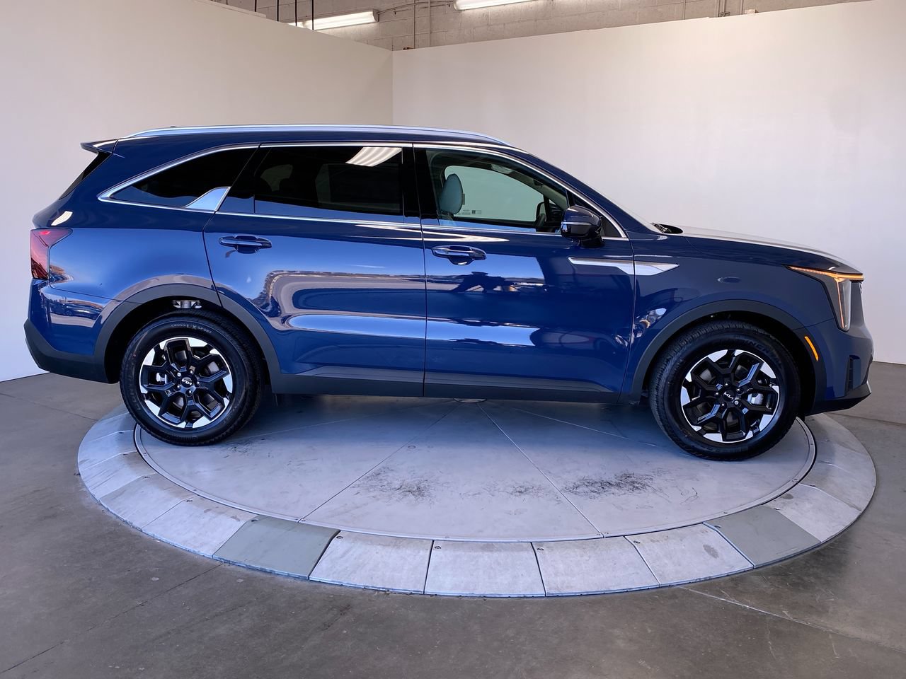 New 2026 Kia Sorento S FWD image 6