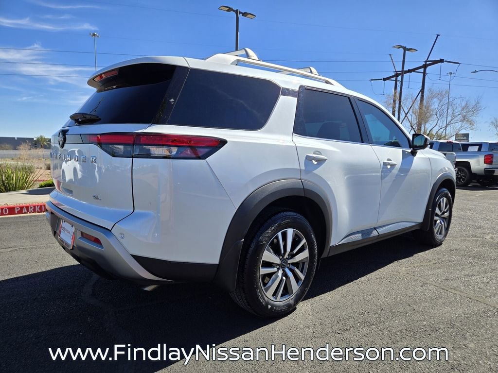Used 2025 Nissan Pathfinder SL image 6