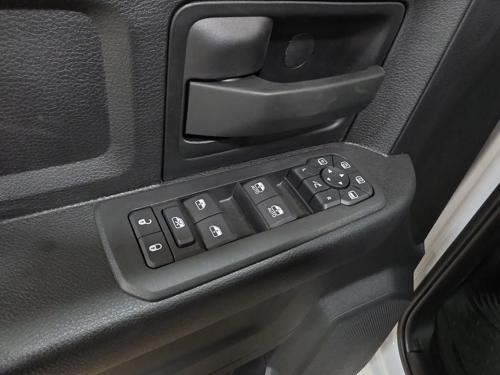 New 2026 RAM 2500 Tradesman AWD/4WD image 13