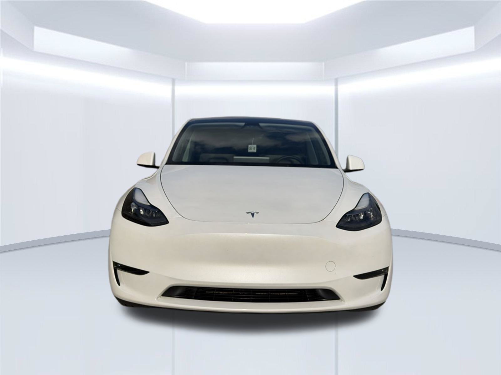 Used 2024 Tesla Model Y Performance AWD/4WD image 2