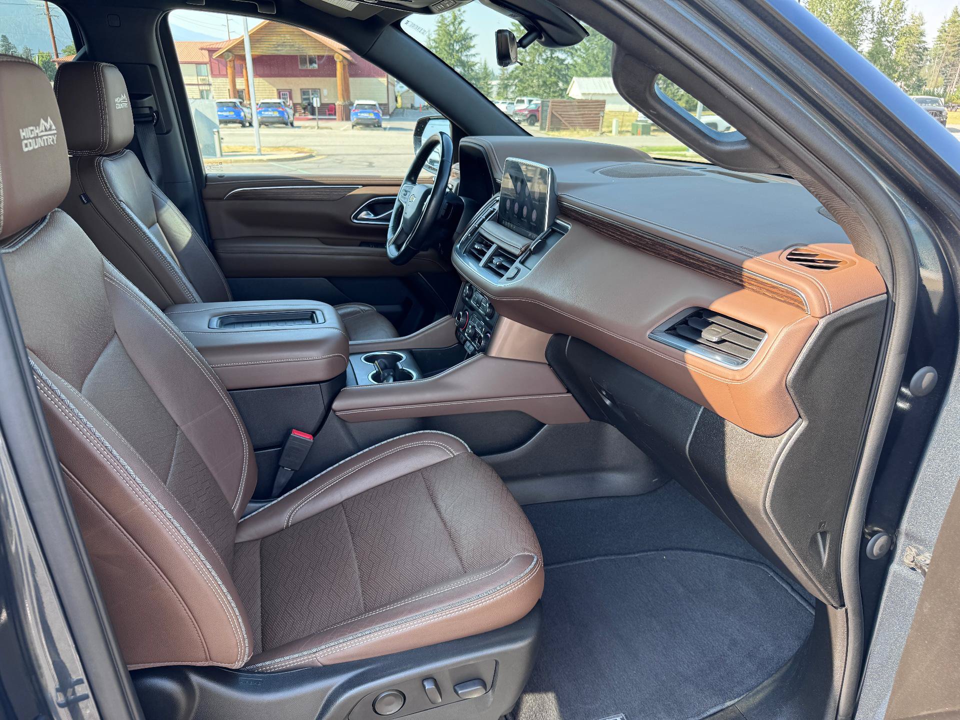Used 2021 Chevrolet Suburban High Country AWD/4WD image 20