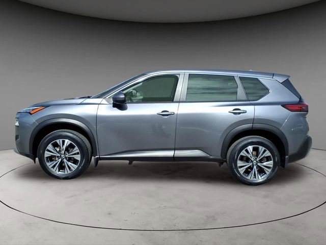 Used 2023 Nissan Rogue SV image 2