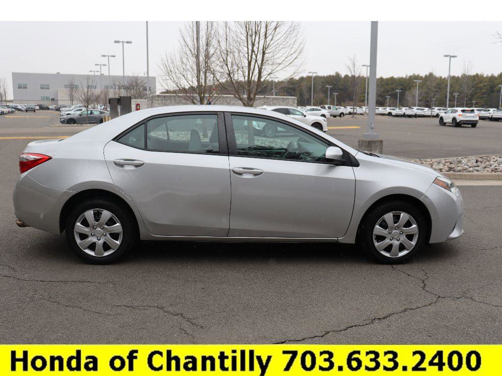 Used 2014 Toyota Corolla LE image 8
