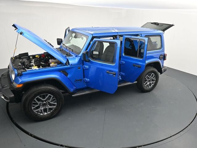 Used 2025 Jeep Wrangler Unlimited Sahara AWD/4WD image 41