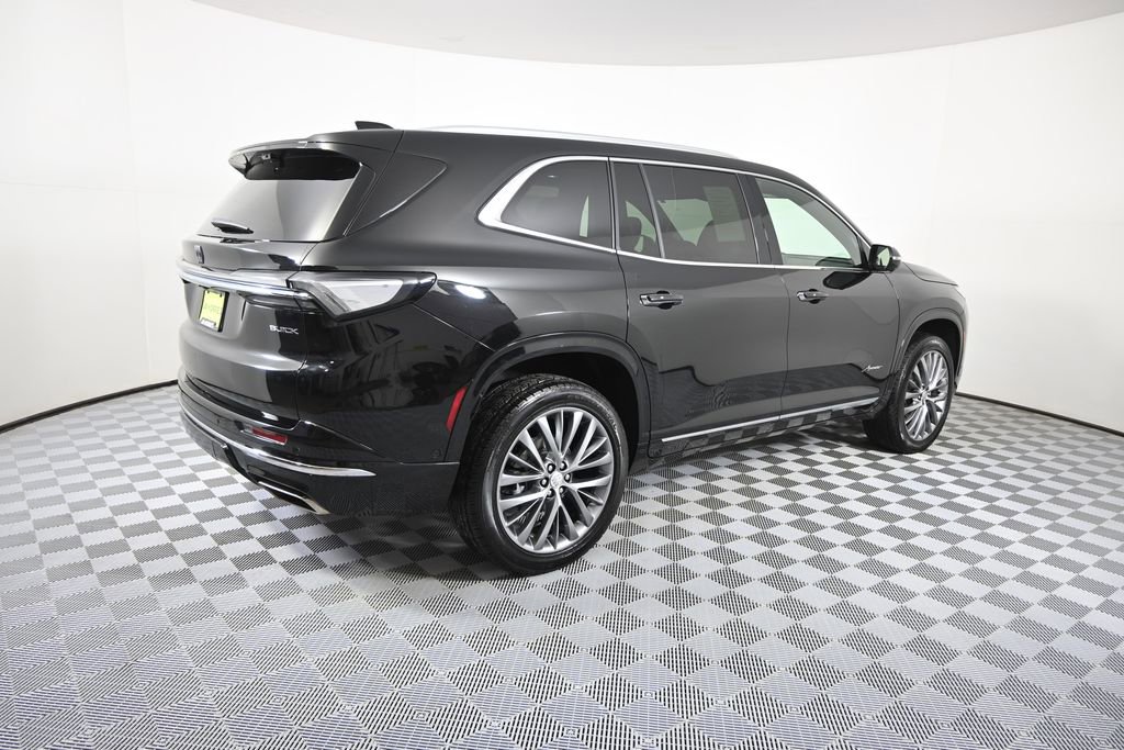 Used 2025 Buick Enclave Avenir image 6