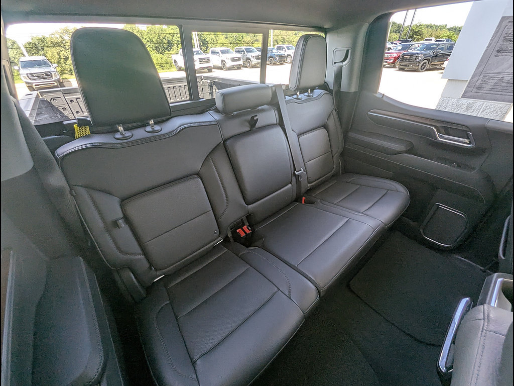 Used 2024 GMC Sierra 1500 Denali AWD/4WD image 25