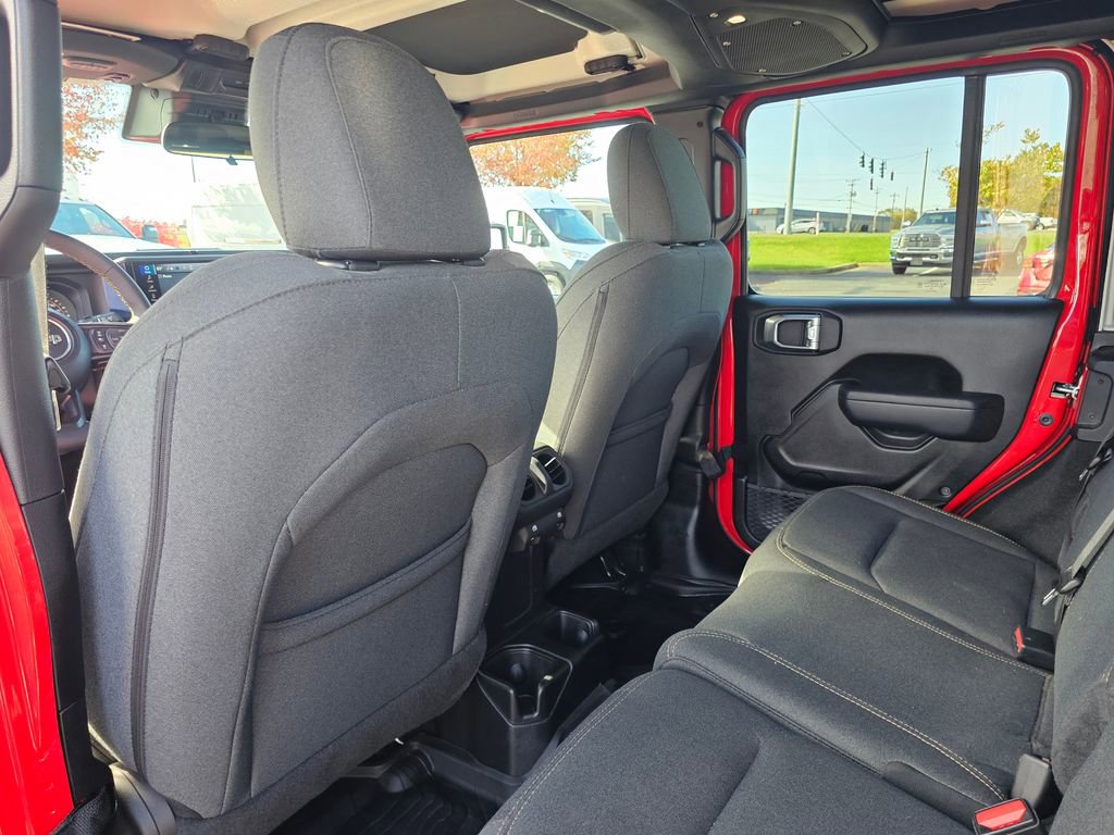 Used 2024 Jeep Wrangler Sport S image 30
