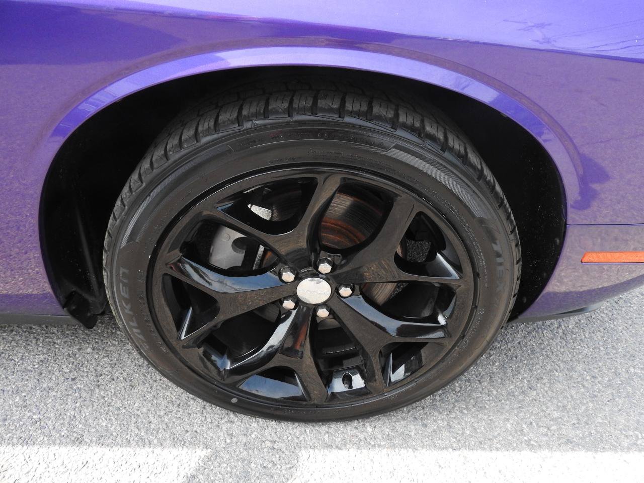 Used 2016 Dodge Challenger SXT Plus RWD image 18