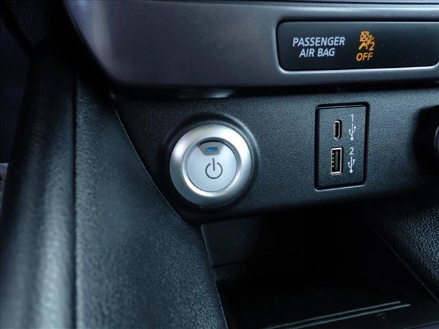 Used 2025 Nissan Leaf S FWD image 17