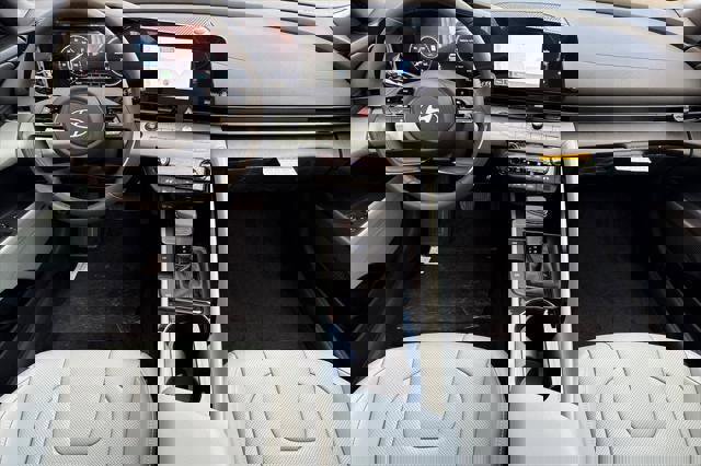 New 2026 Hyundai Elantra Limited image 10