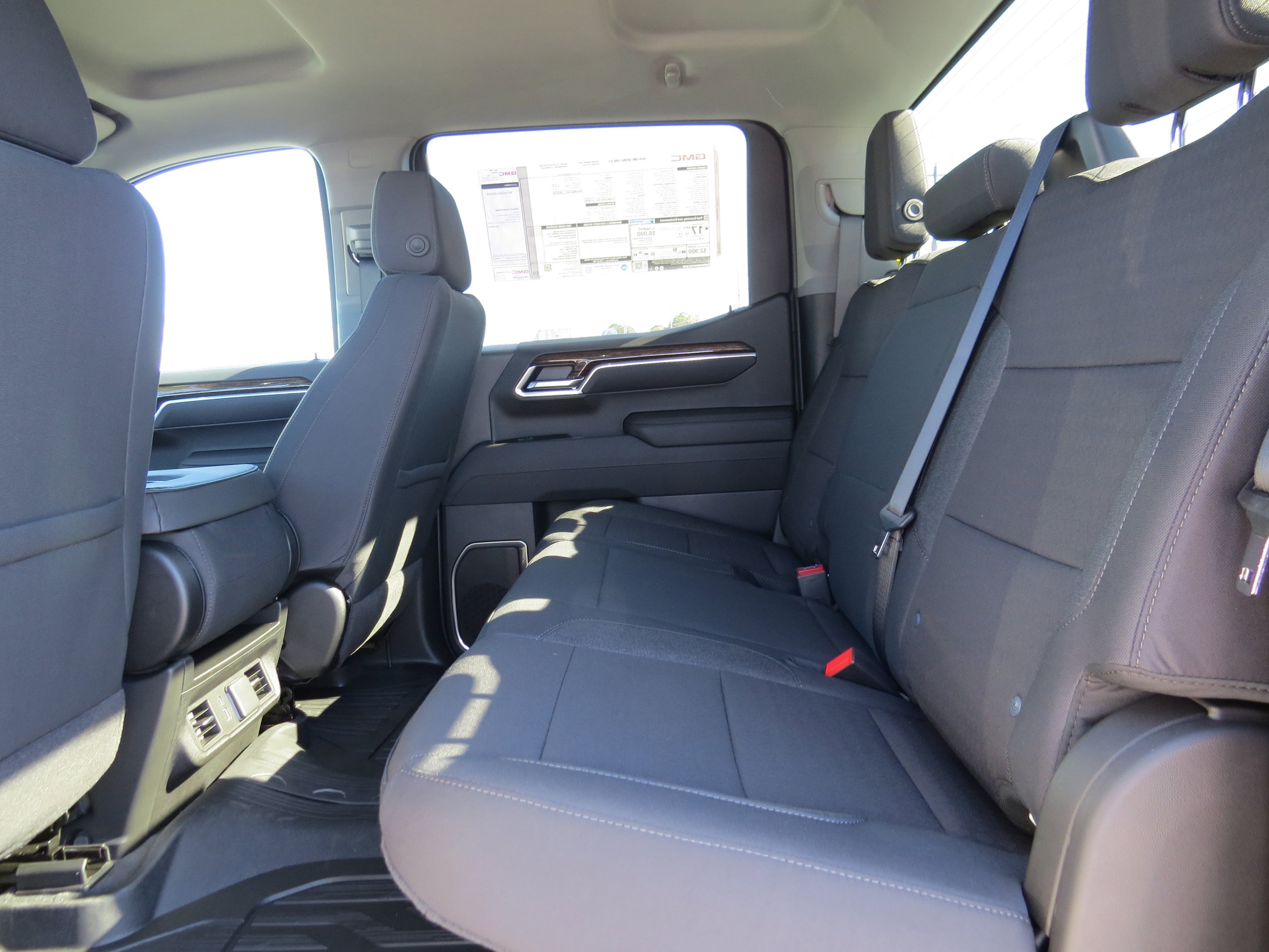 New 2026 GMC Sierra 1500 SLE image 15