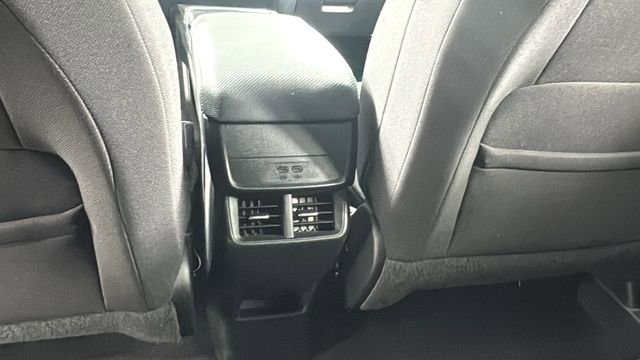 Used 2025 Chevrolet Equinox LT image 36