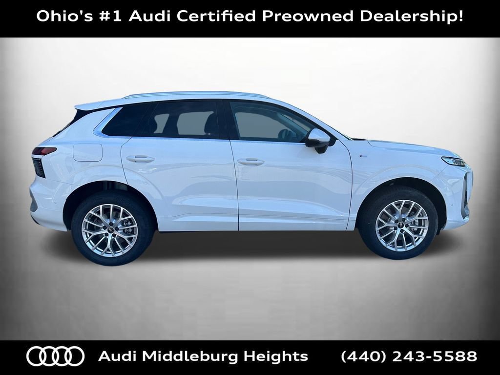 Used 2026 Audi Q3 quattro 2.0T w/ Technology Package AWD/4WD image 11