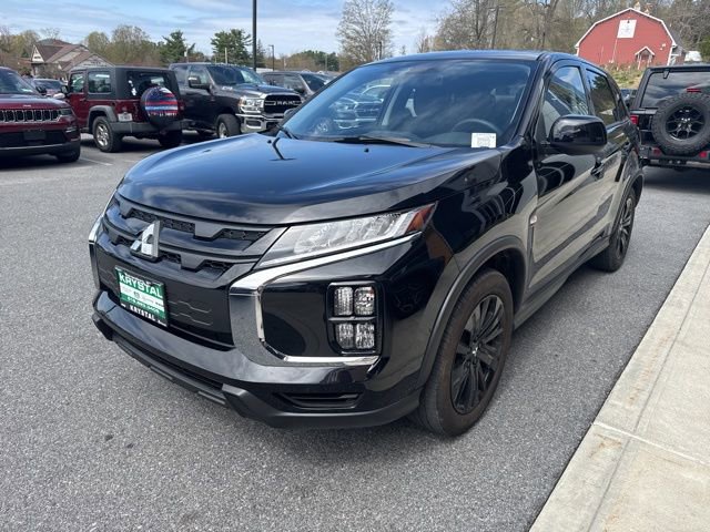 Used 2025 Mitsubishi Outlander Sport LE AWD/4WD image 3