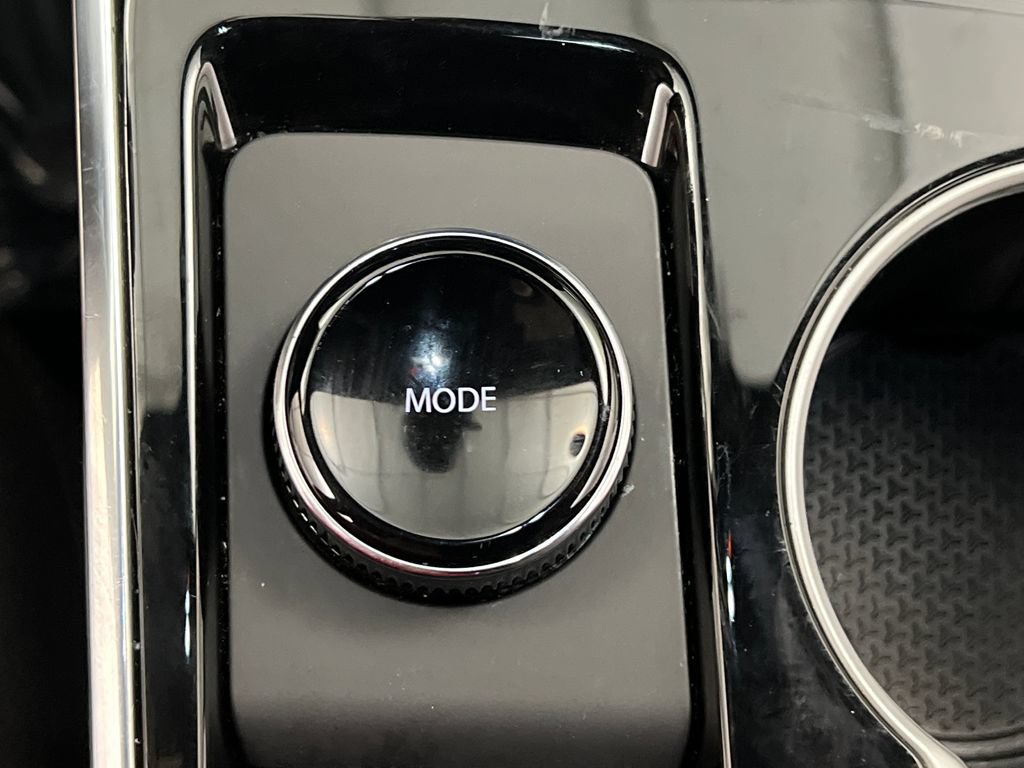 Used 2026 Chevrolet Equinox LT FWD image 50