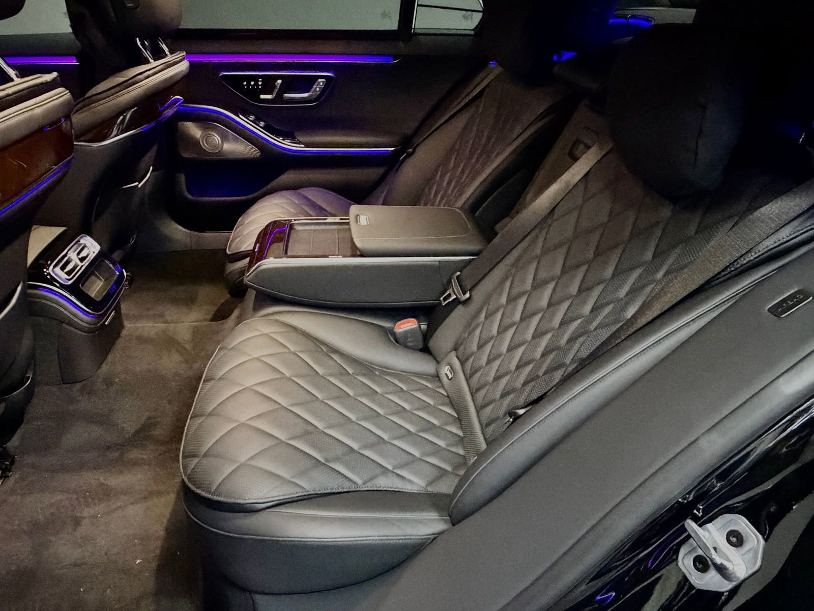 Used 2024 Mercedes-Benz S 580e 4MATIC Sedan image 39