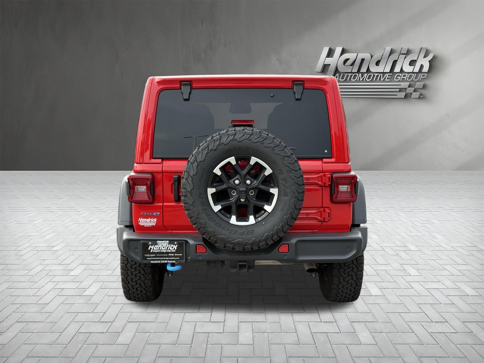 Used 2025 Jeep Wrangler Unlimited Rubicon 4xe w/ Safety Group AWD/4WD image 9