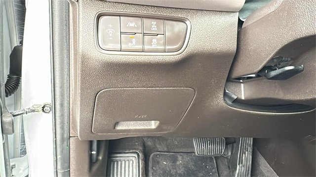 Used 2020 Hyundai Santa Fe SEL image 18