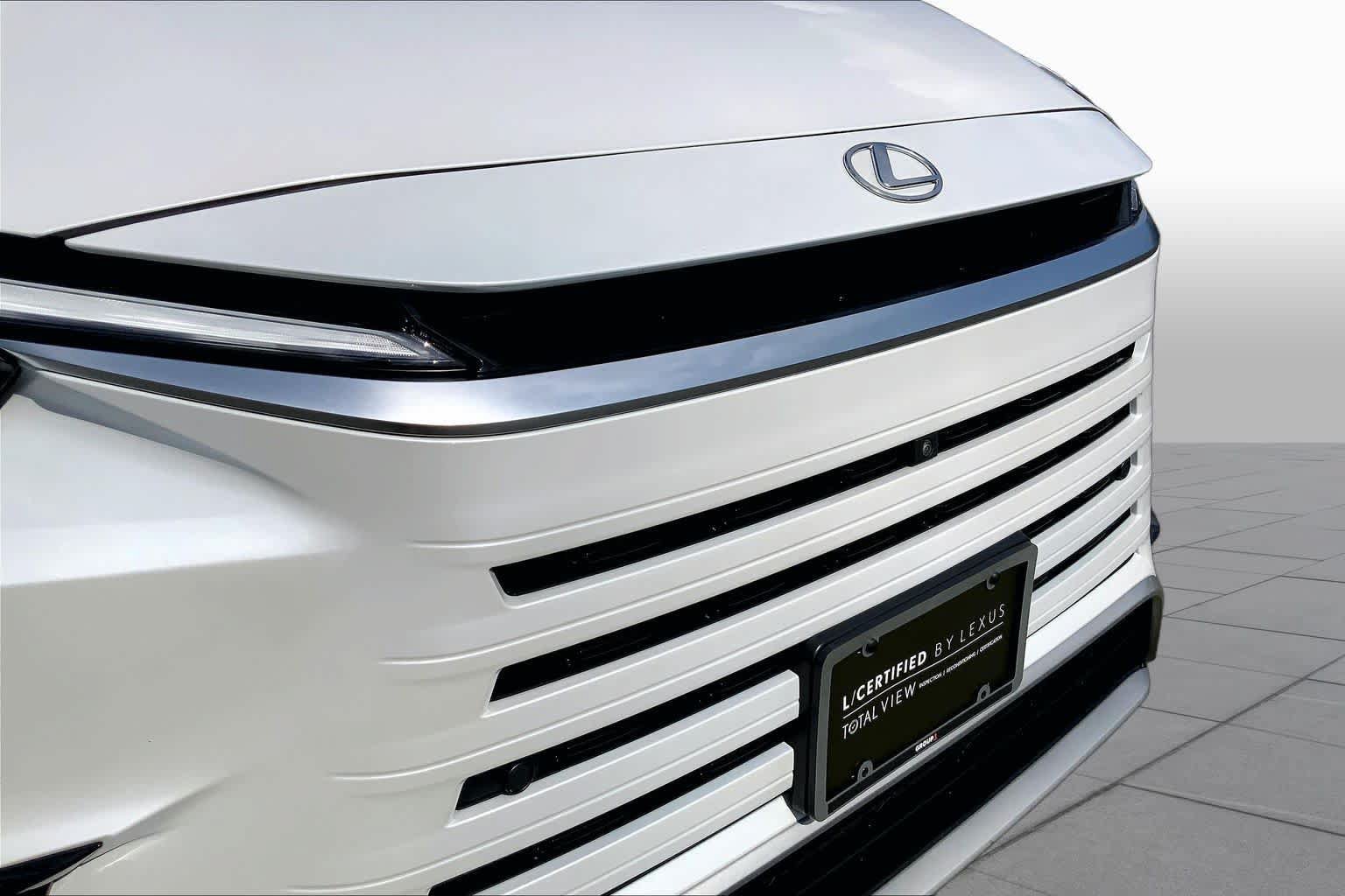 Certified 2025 Lexus TX 500h AWD w/ Technology Package image 30