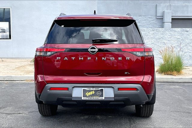 New 2026 Nissan Pathfinder SL FWD image 3