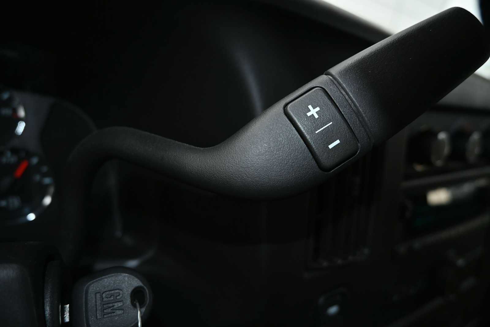 Used 2024 GMC Savana 4500 w/ Power Convenience Package RWD image 4