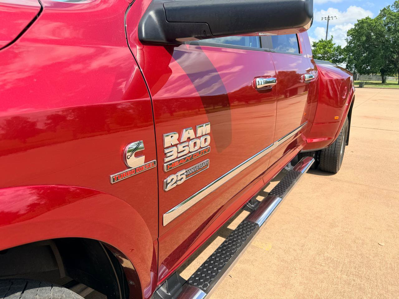 Used 2014 RAM 3500 Laramie RWD image 7