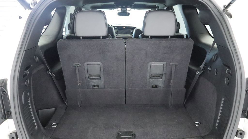 Used 2022 Dodge Durango R/T w/ Trailer Tow Group IV image 19
