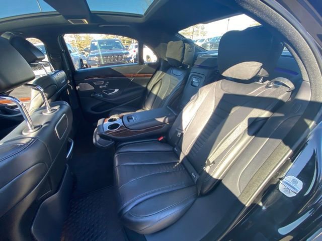 Used 2018 Mercedes-Benz S 560 4MATIC Sedan image 24