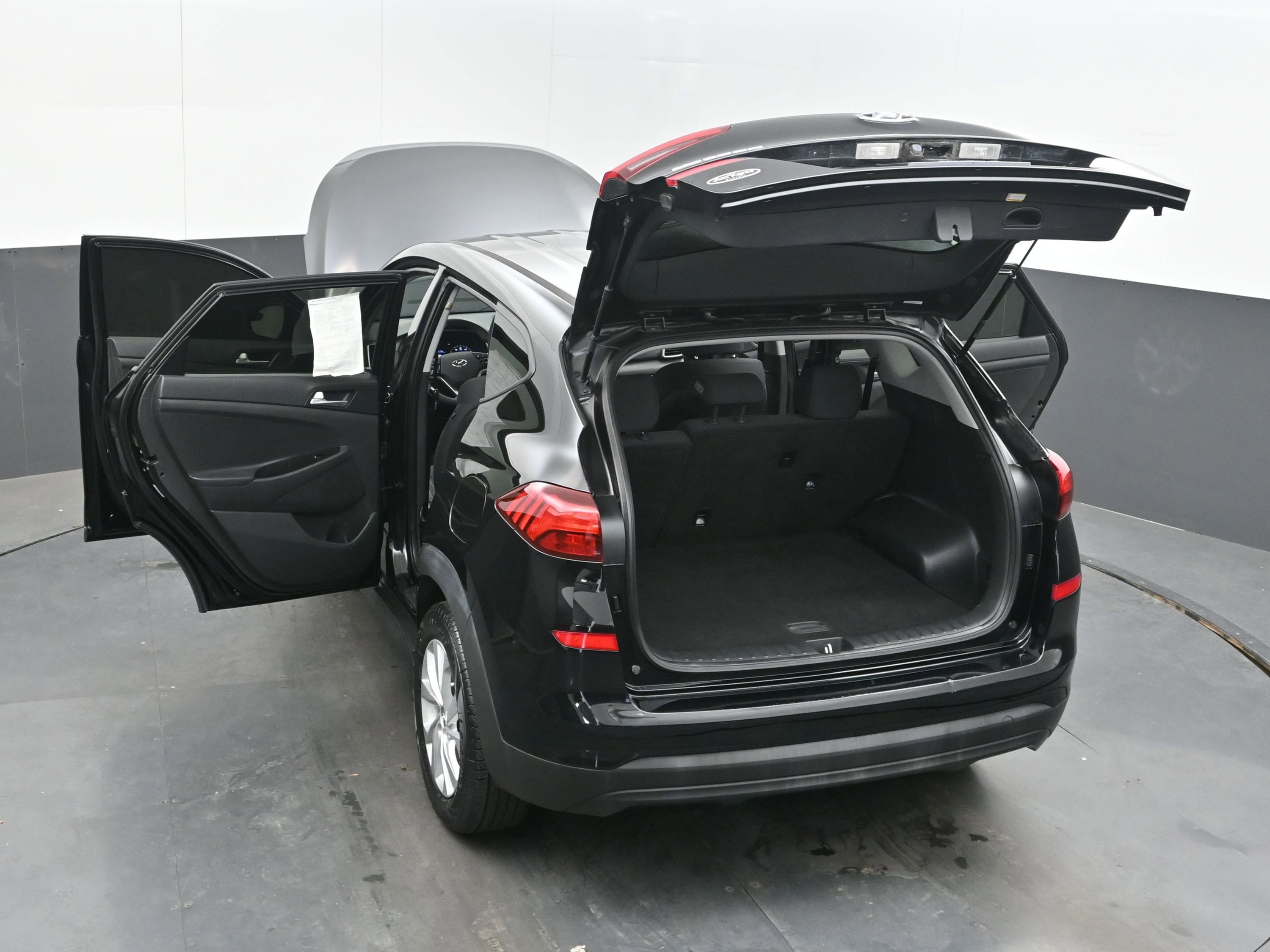 Used 2019 Hyundai Tucson SE image 42