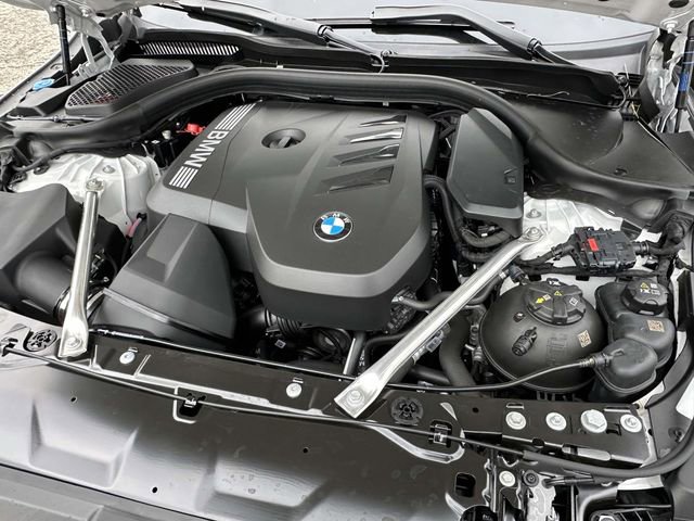 Used 2026 BMW 530i xDrive w/ Premium Package image 15