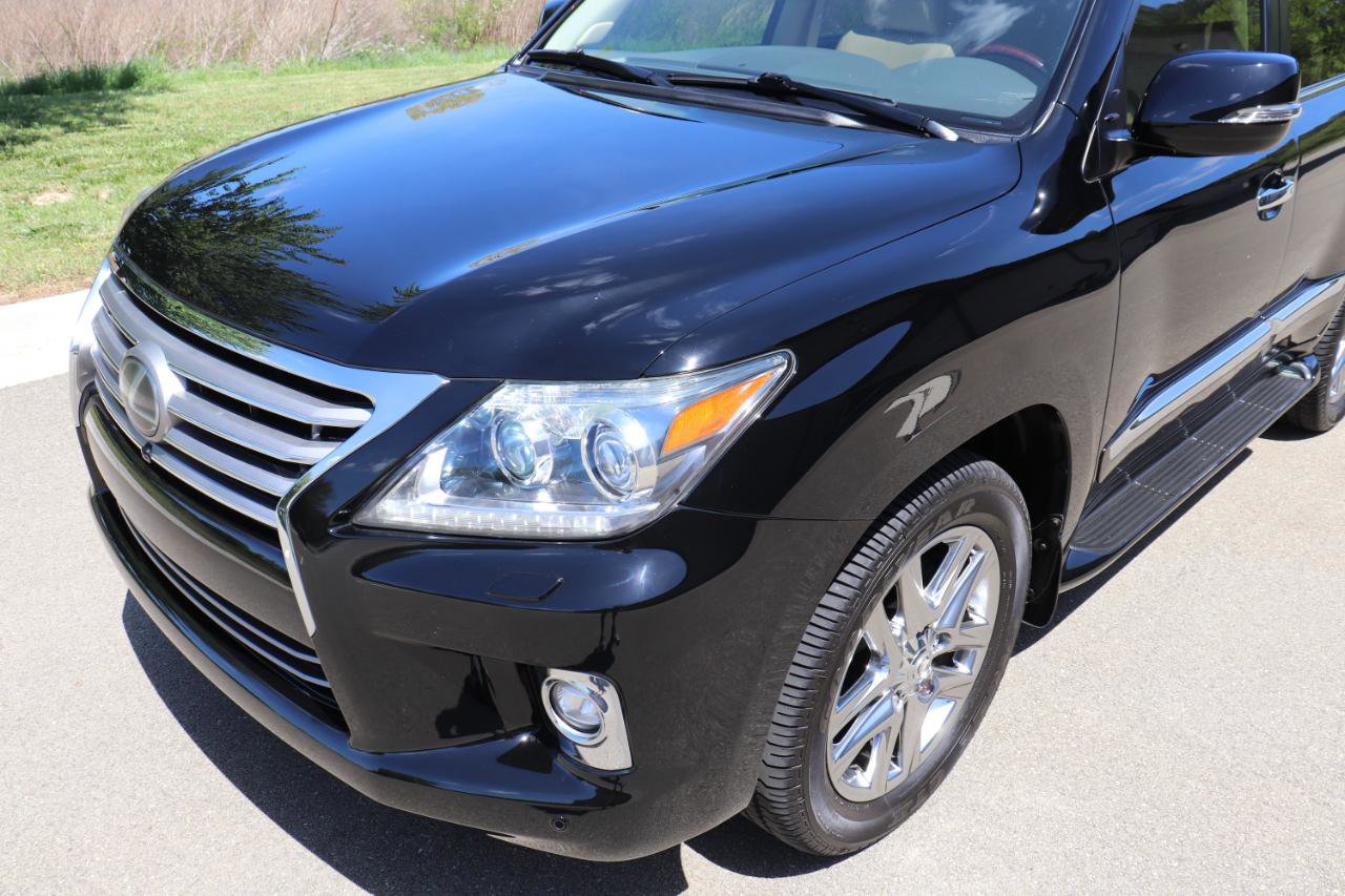Used 2014 Lexus LX 570 4WD image 6
